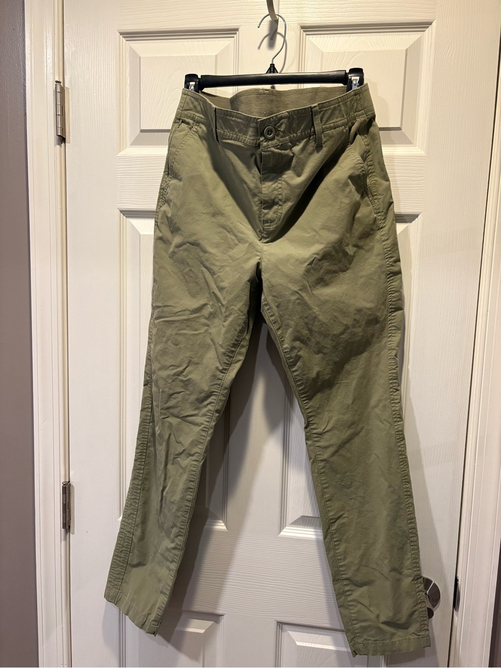 Eddie Bauer Women’s Olive Green Hiking Chino Pants